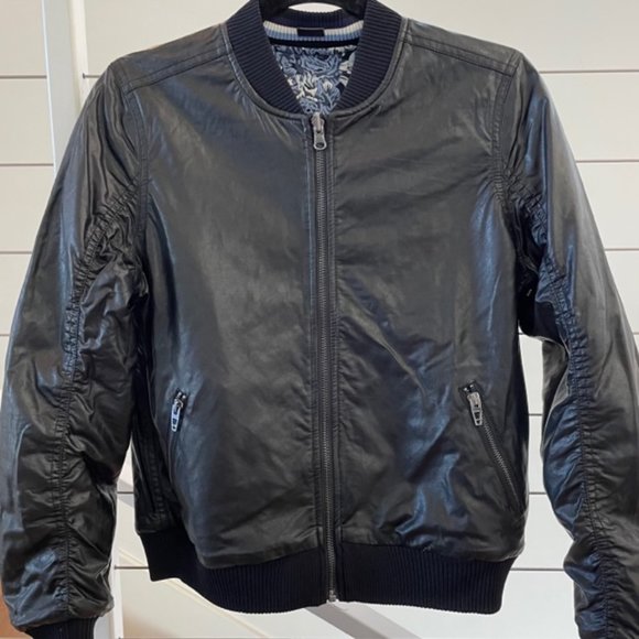 BlankNYC Reversible Bomber Jacket - Picture 6 of 10